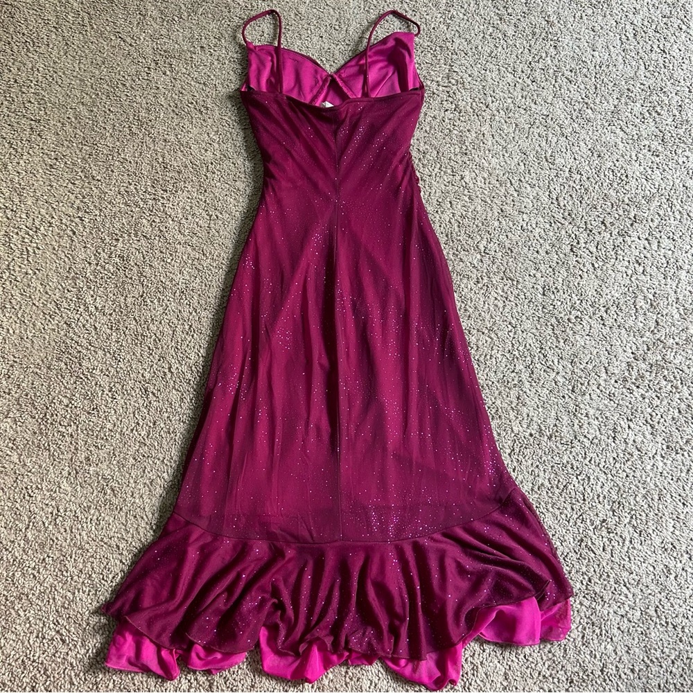 Jodi Kristopher Asymmetrical Dress in Deep Pink - Picture 4 of 9